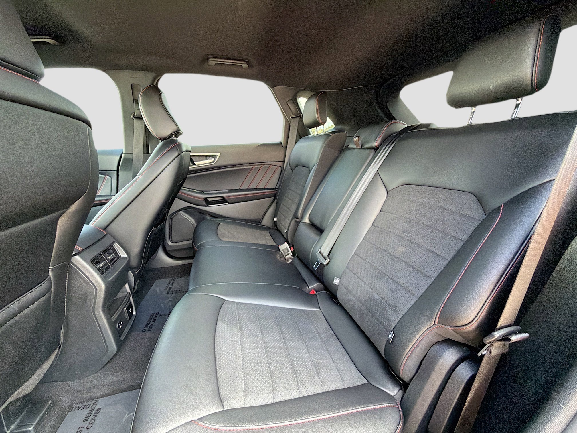 Used 2022 Ford Edge ST-Line image 20