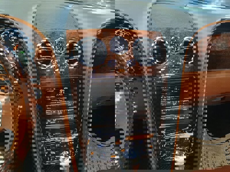 Used 2015 Bentley Flying Spur V8 image 25