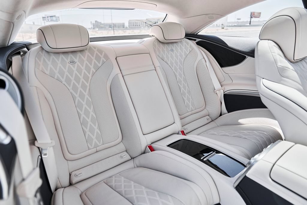 Used 2020 Mercedes-Benz S 560 4MATIC Coupe image 32