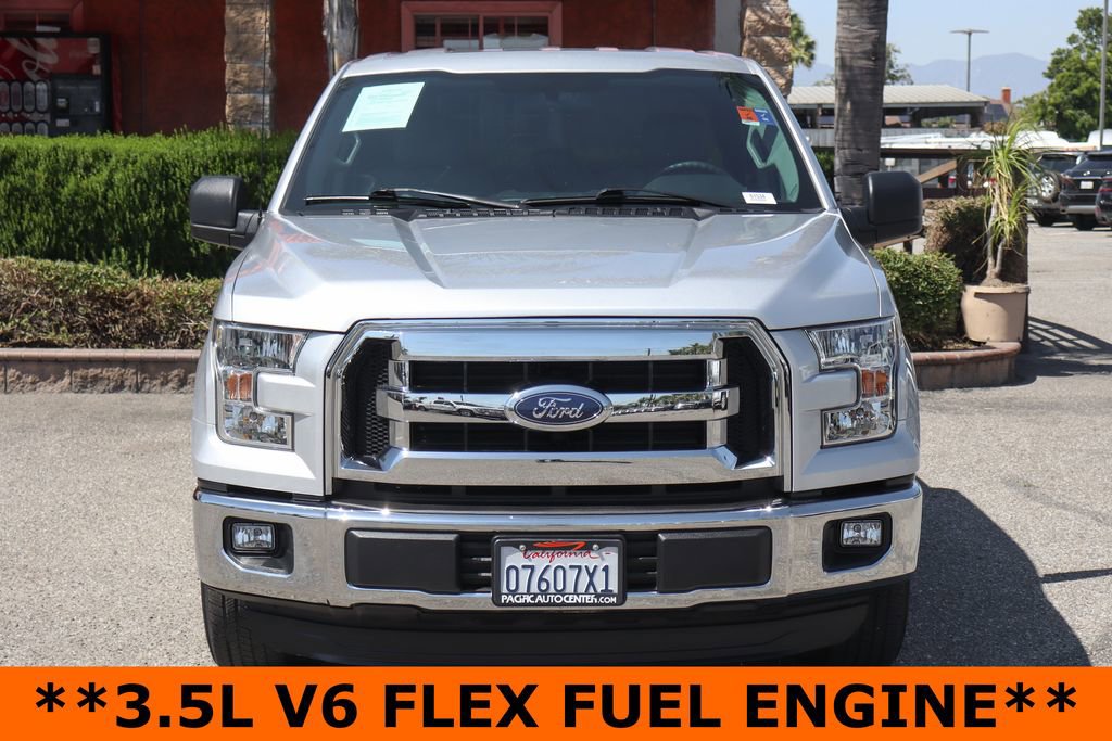 Used 2015 Ford F150 XLT w/ Trailer Tow Package RWD image 3
