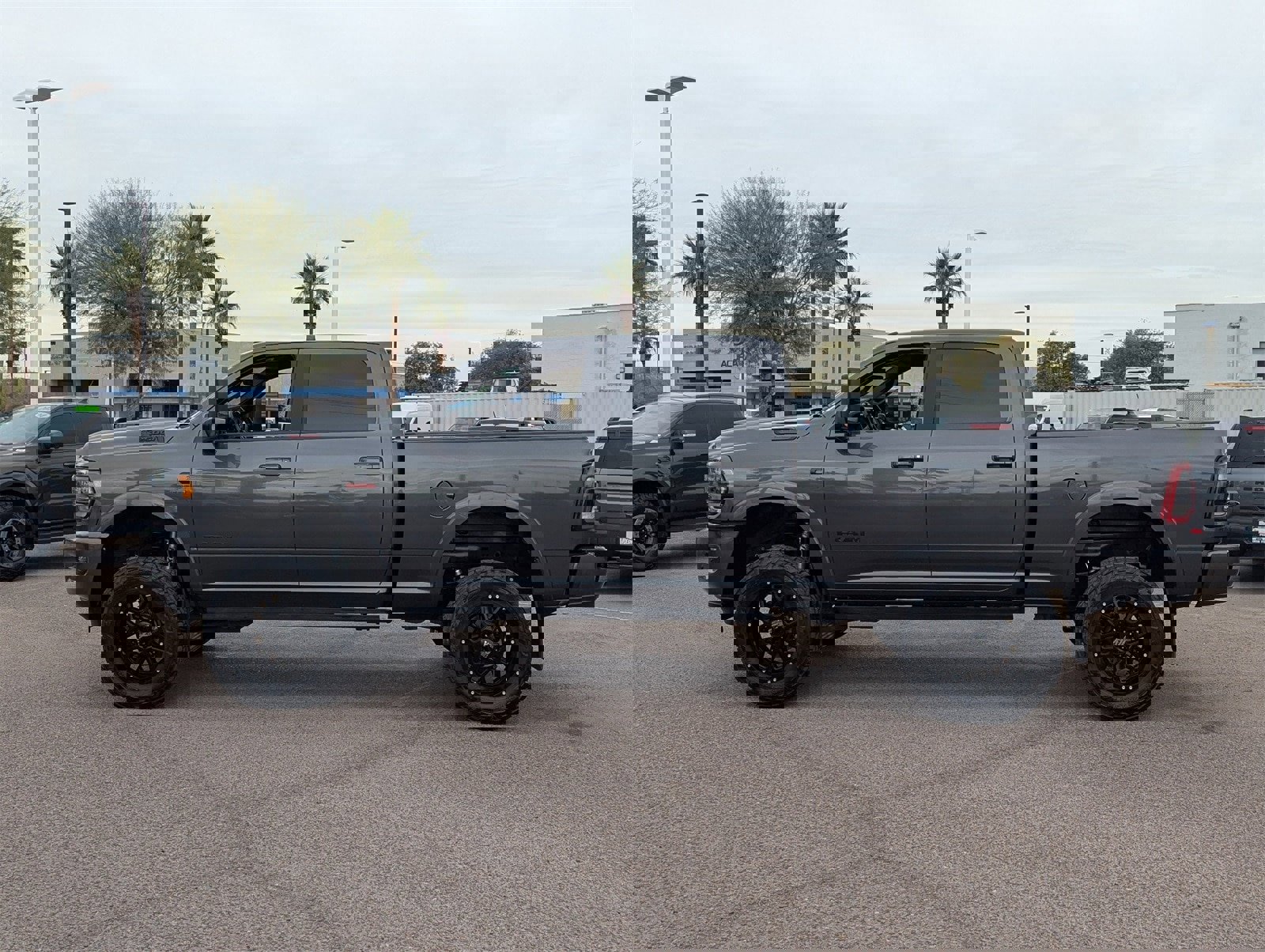 Used 2022 RAM 2500 Limited image 3