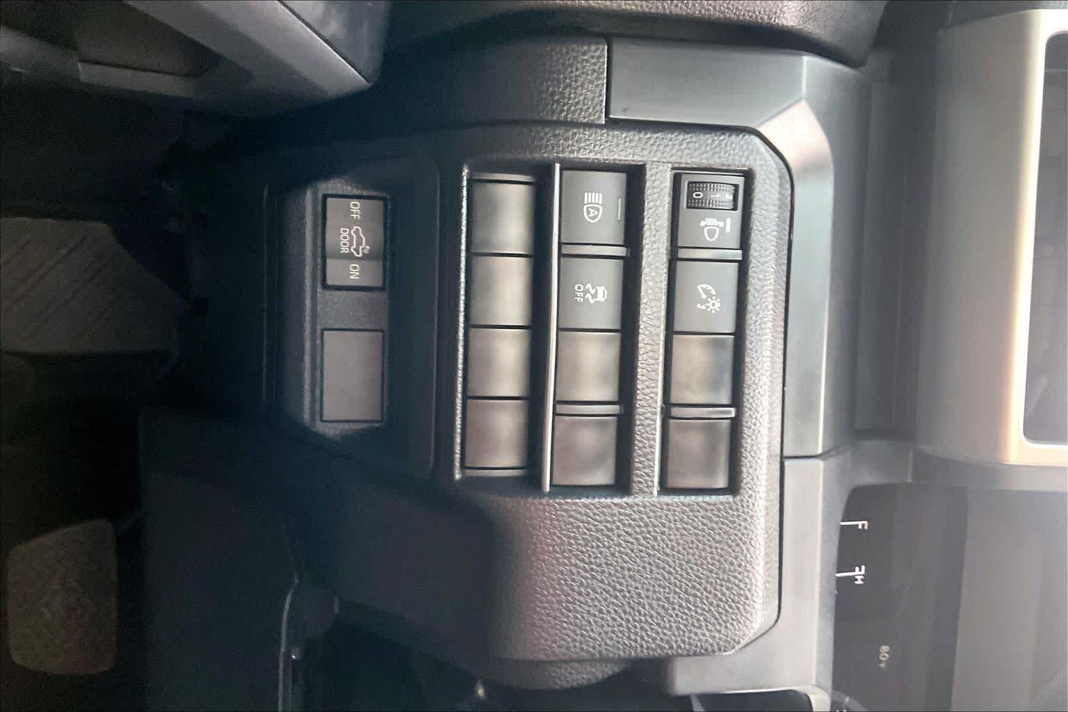 Used 2024 Toyota Tacoma SR RWD image 33