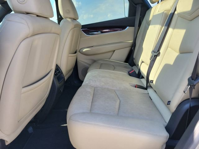 Used 2018 Cadillac XT5 Luxury w/ Driver Awareness Package image 21