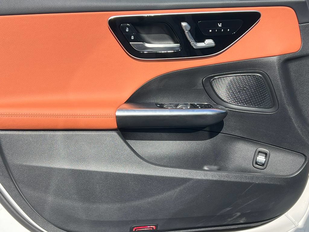 New 2026 Mercedes-Benz C 300 4MATIC Sedan image 13