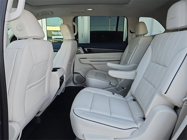 New 2026 Buick Enclave Avenir w/ Super Cruise Package image 15