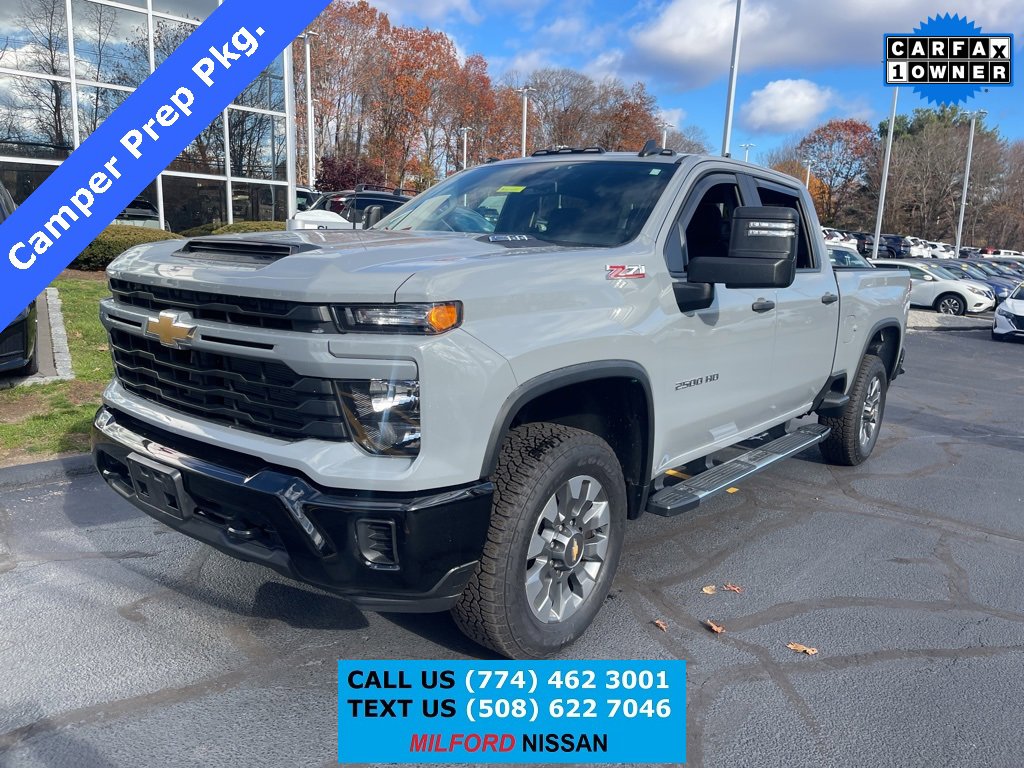 Used 2024 Chevrolet Silverado 2500 Custom w/ Custom Value Package image 1