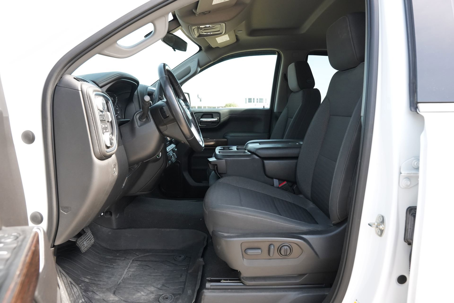 Used 2021 GMC Sierra 1500 SLE image 18