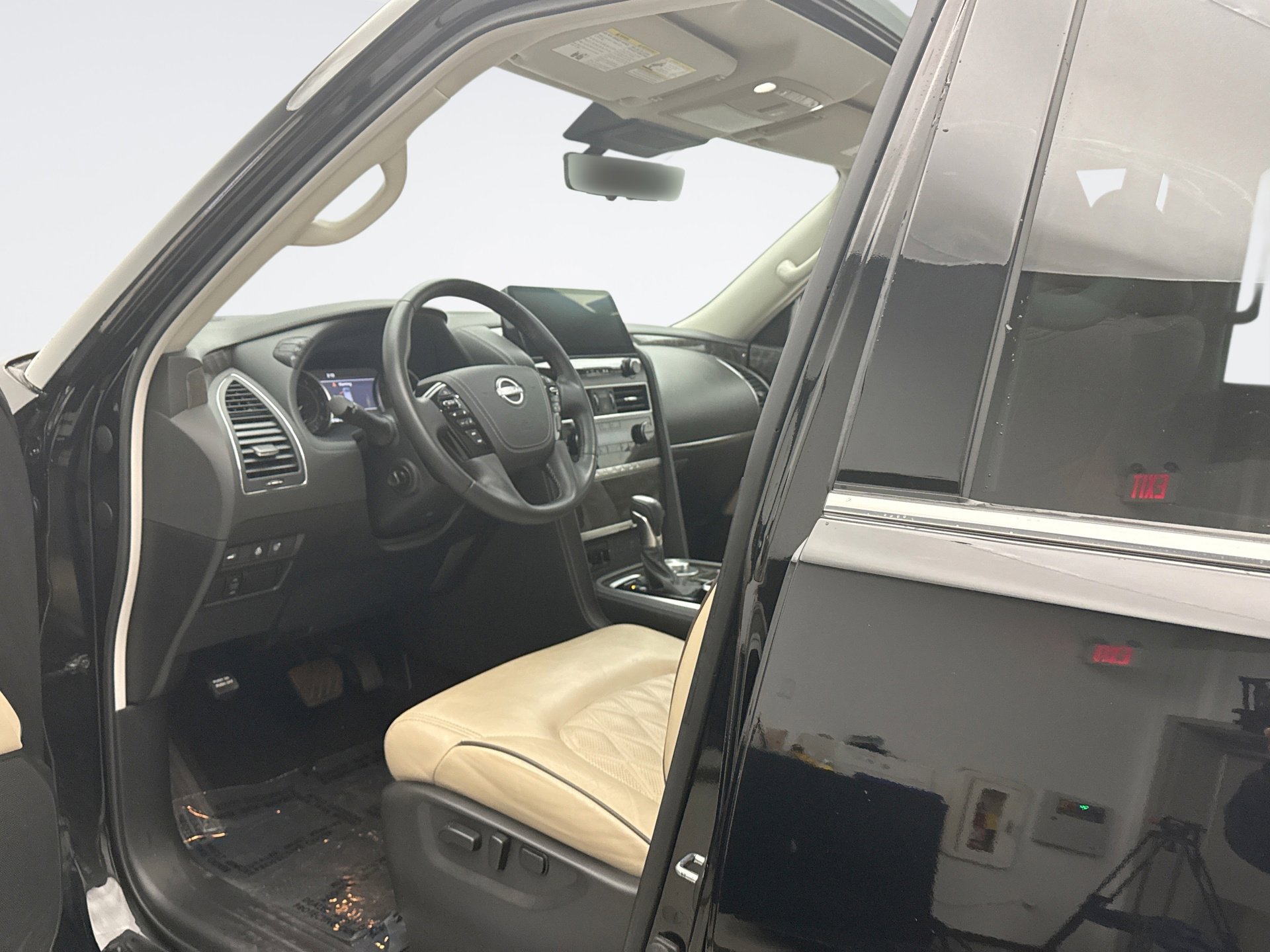 Used 2024 Nissan Armada Platinum w/ Cargo Package image 10