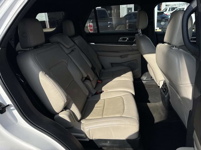 Used 2018 Ford Explorer Limited image 8