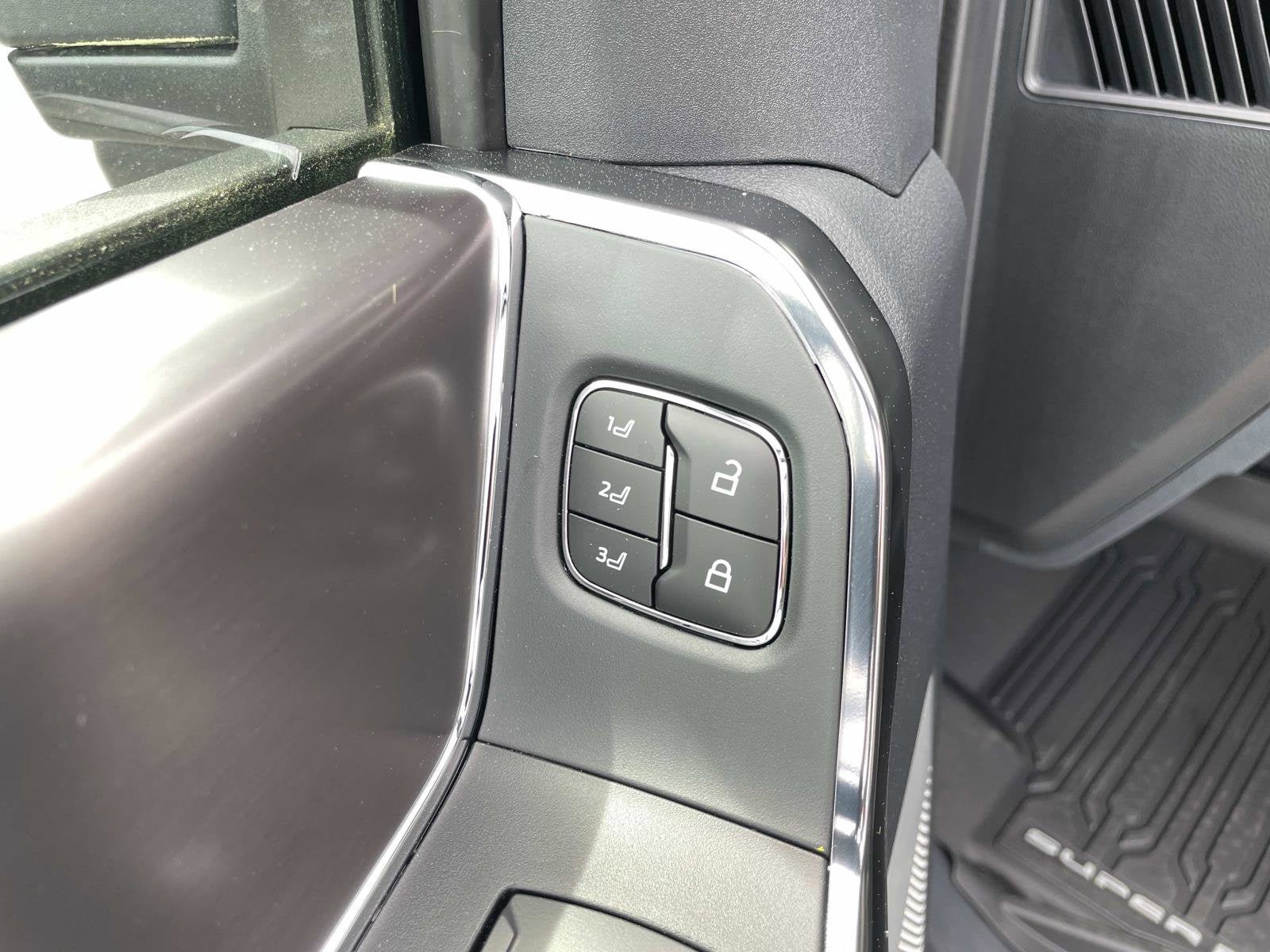 New 2026 Ford F250 Platinum AWD/4WD image 12