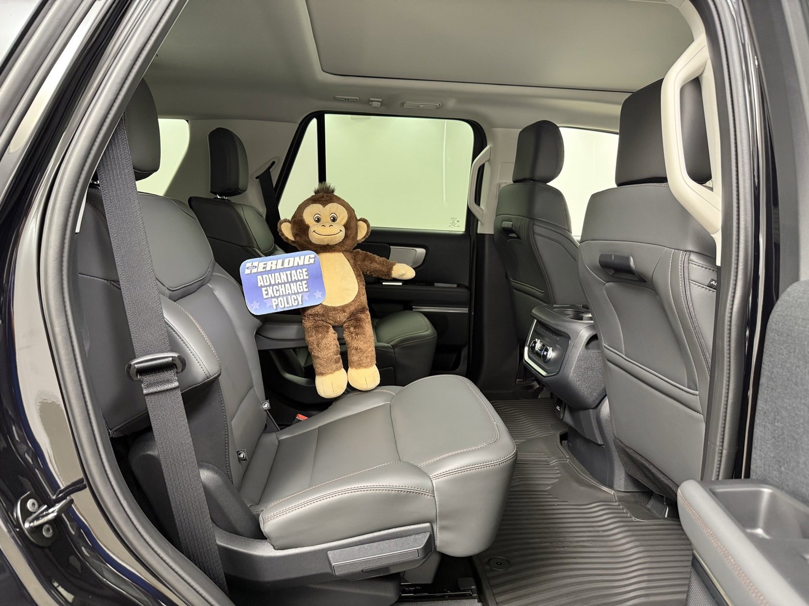 New 2025 Ford Expedition Active image 30