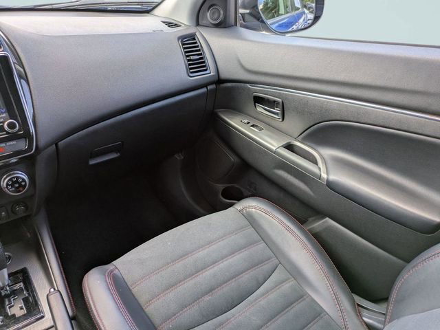 Used 2024 Mitsubishi Outlander Sport SE AWD/4WD image 19