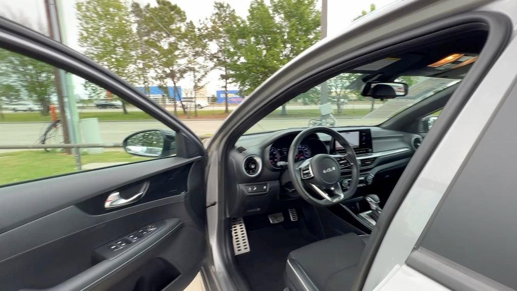 Used 2023 Kia Forte GT-Line image 34