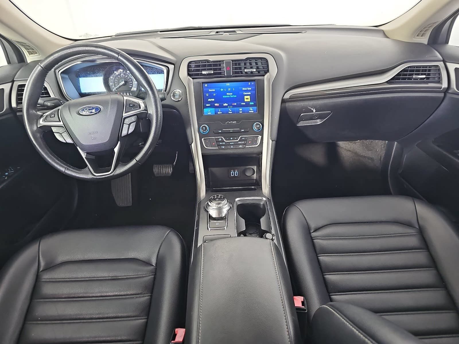 Used 2020 Ford Fusion SEL FWD image 11