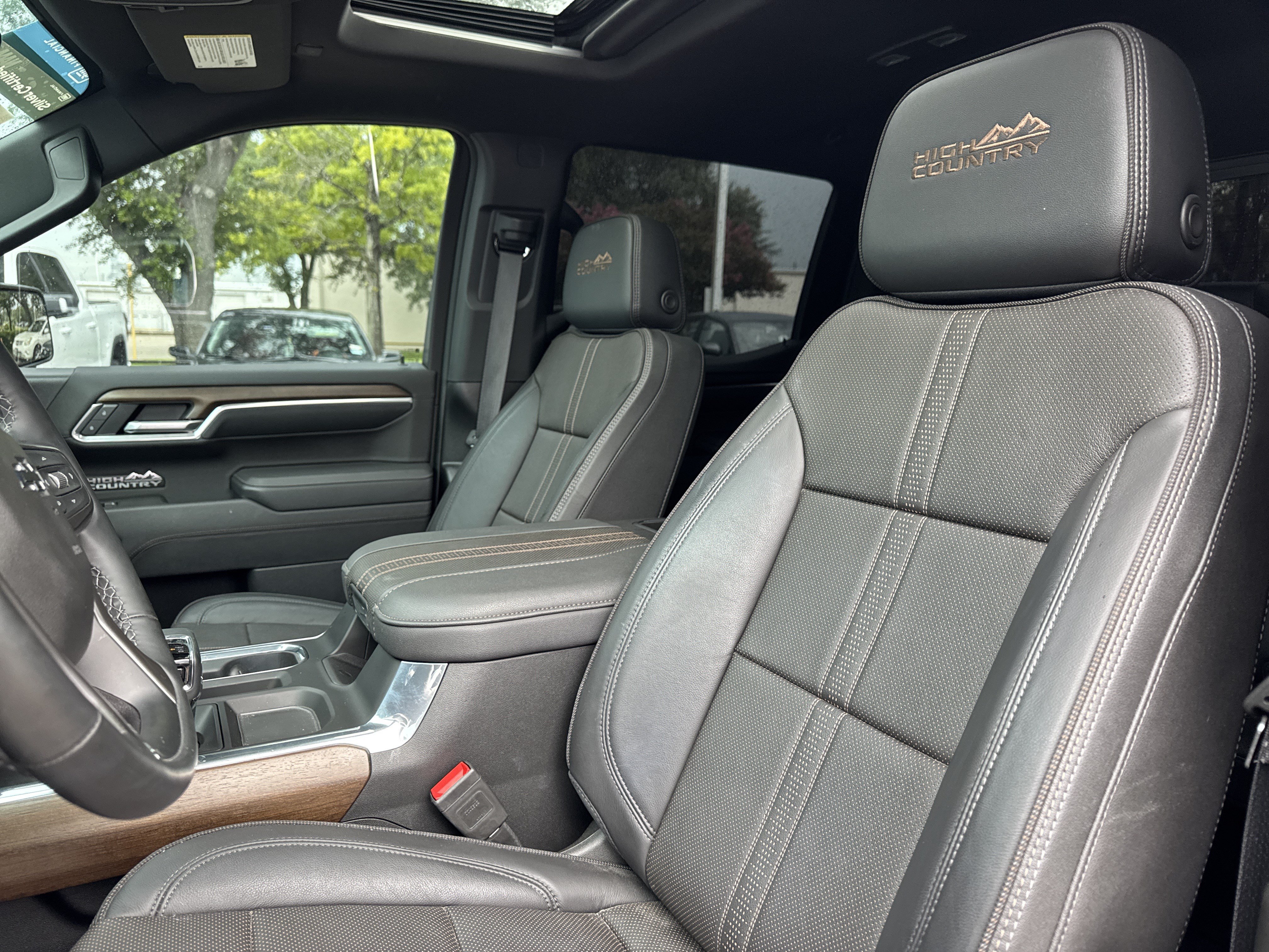 Used 2025 Chevrolet Silverado 1500 High Country w/ Midnight Edition RWD image 10