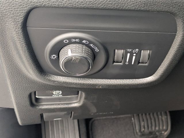 New 2026 Jeep Grand Cherokee L Laredo w/ Trailer Tow Package image 16