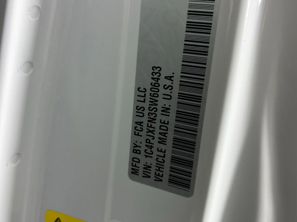 Used 2025 Jeep Wrangler Unlimited Rubicon image 40