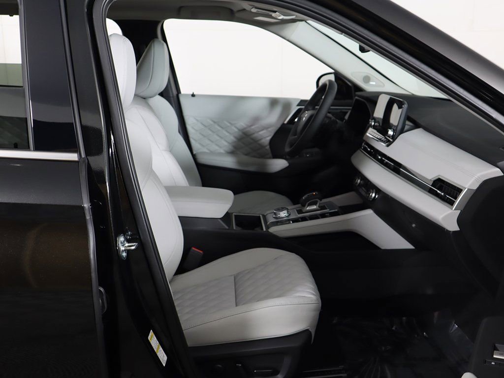 New 2025 Mitsubishi Outlander SEL AWD/4WD image 32