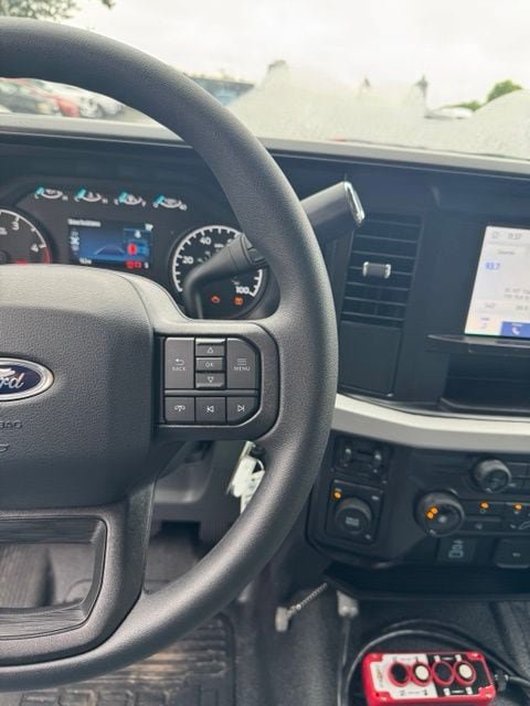 New 2026 Ford F550 4x4 Regular Cab Super Duty image 11