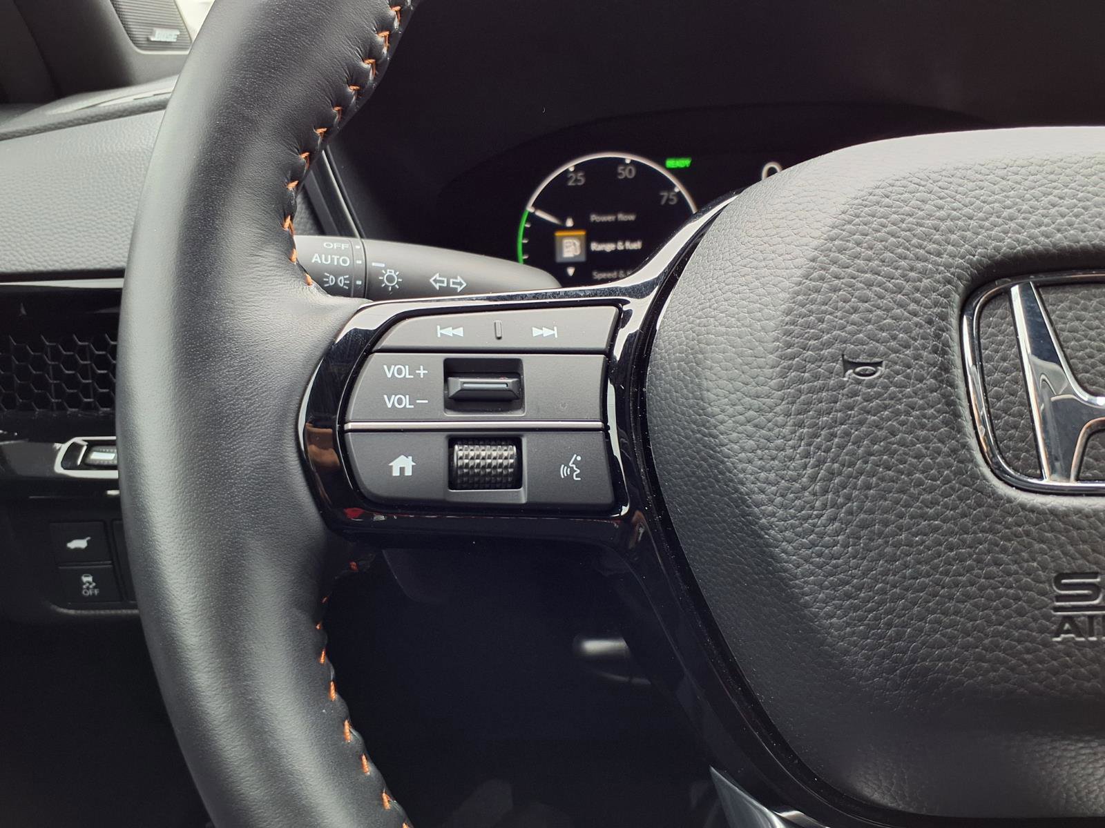 Used 2025 Honda CR-V Sport Touring image 15