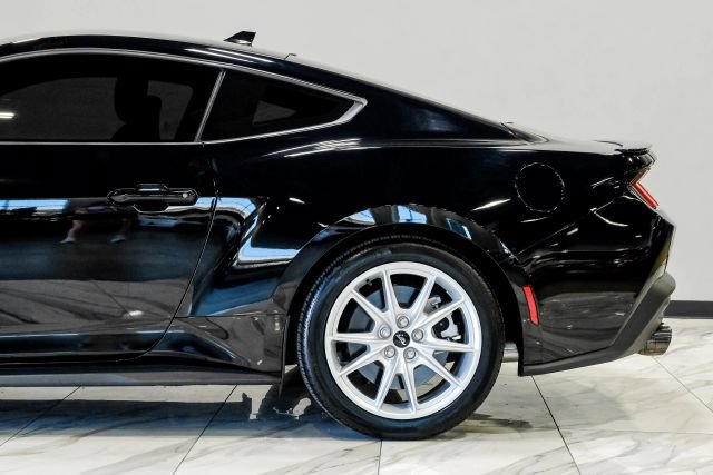 Used 2024 Ford Mustang GT Premium RWD image 18