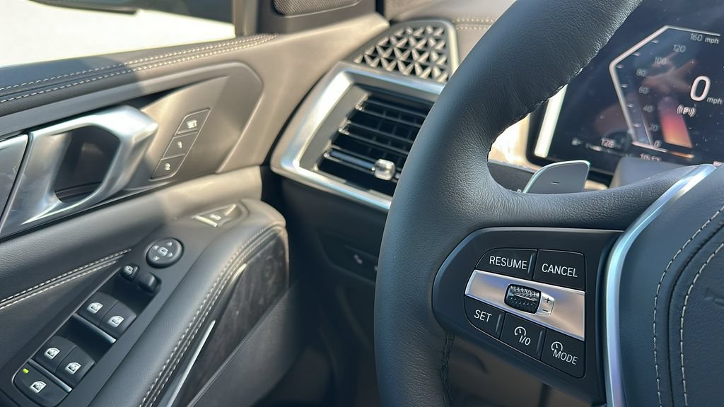 Used 2026 BMW X5 sDrive40i w/ Parking Assistance Package RWD image 17