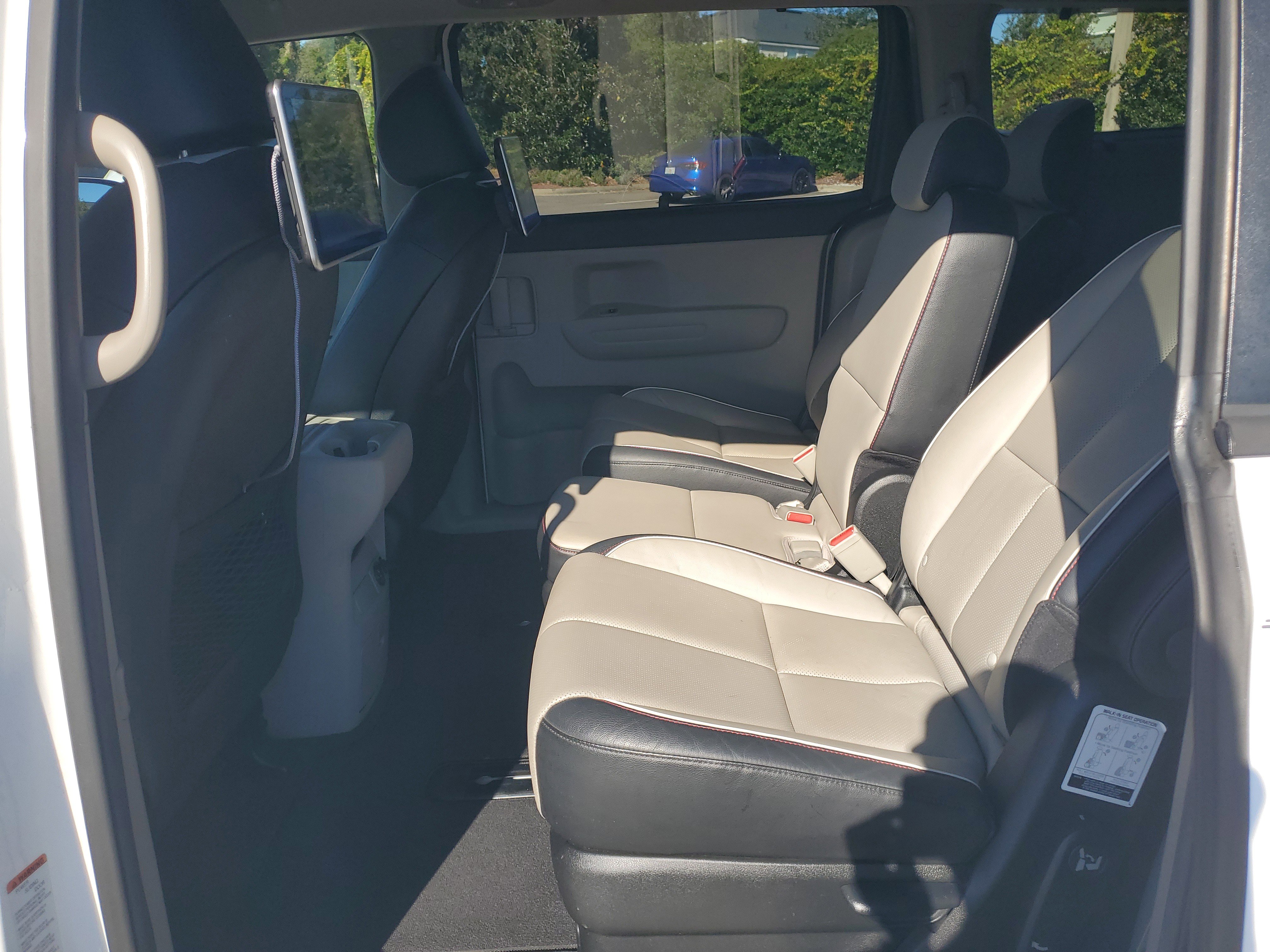 Used 2019 Kia Sedona EX w/ Paint Protection Package image 12