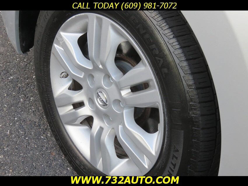 Used 2012 Nissan Altima 2.5 SL w/ 2.5SL Pkg FWD image 23