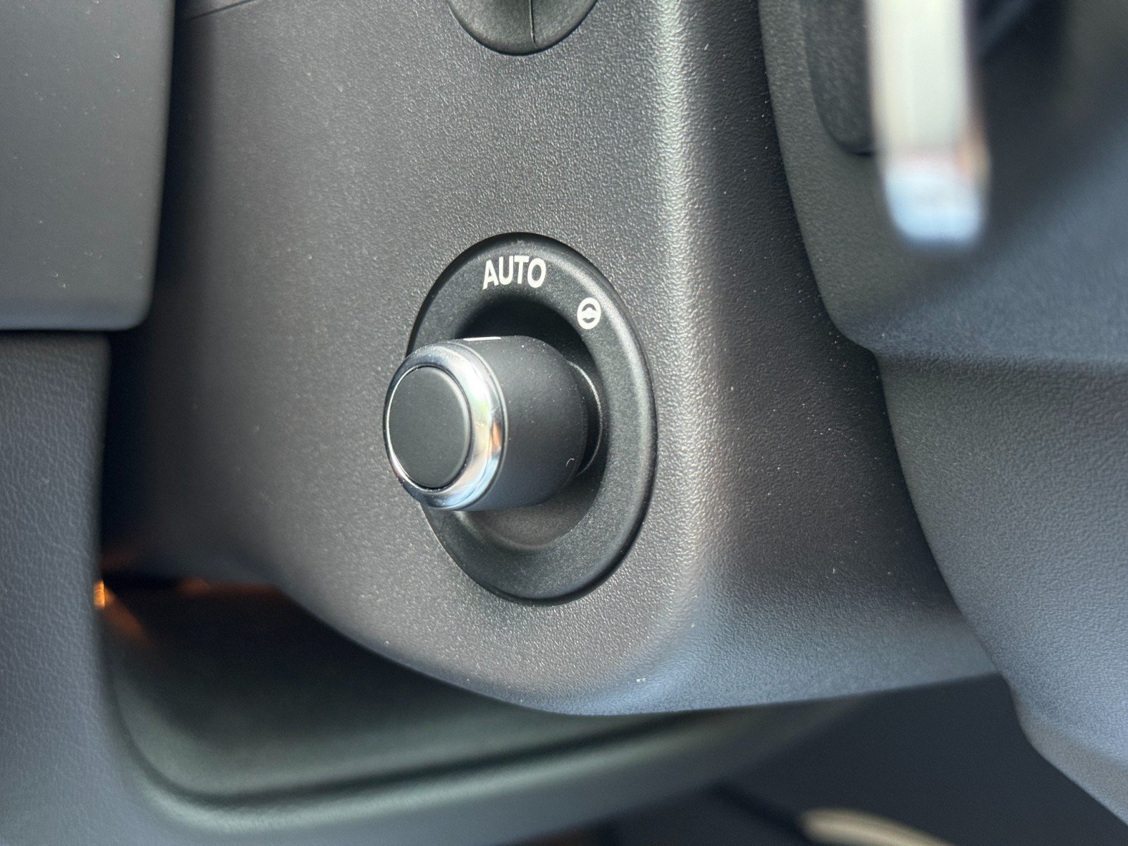 Used 2019 Jaguar F-TYPE R-Dynamic RWD image 20