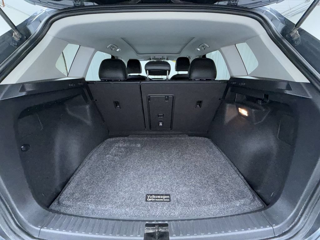 Used 2022 Volkswagen Taos SE w/ Panoramic Sunroof Package AWD/4WD image 16