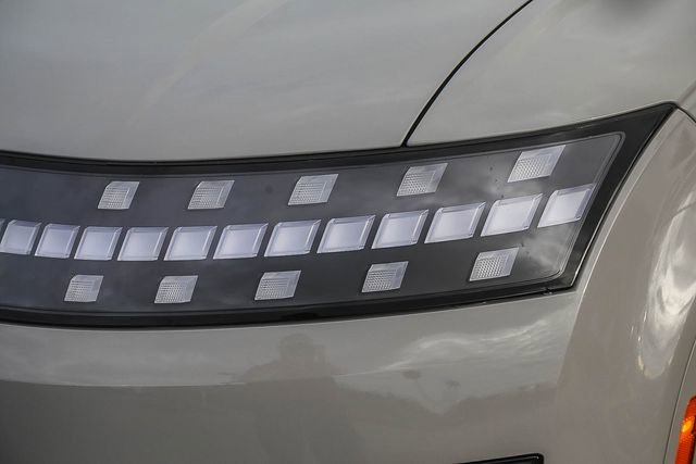 New 2026 Hyundai Ioniq 9 Calligraphy image 8