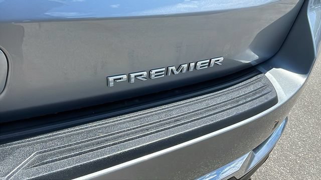 Used 2026 Chevrolet Suburban Premier AWD/4WD image 30
