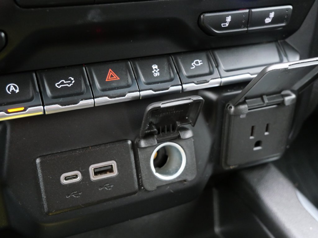 Used 2020 GMC Sierra 1500 Elevation AWD/4WD image 26