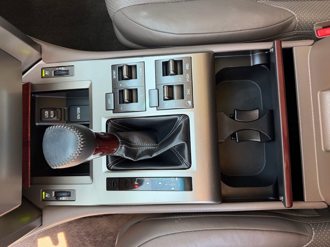 Used 2010 Lexus GX 460 Premium AWD/4WD image 38
