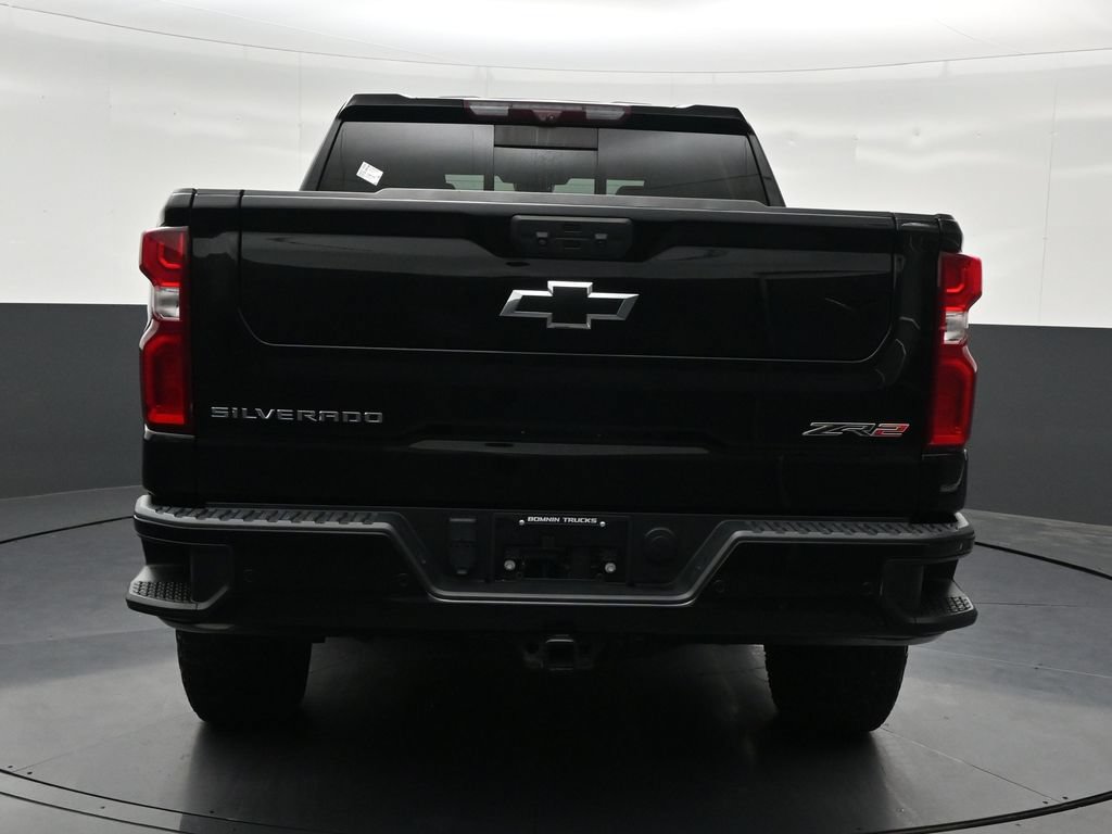 Used 2023 Chevrolet Silverado 1500 ZR2 w/ Technology Package AWD/4WD image 4