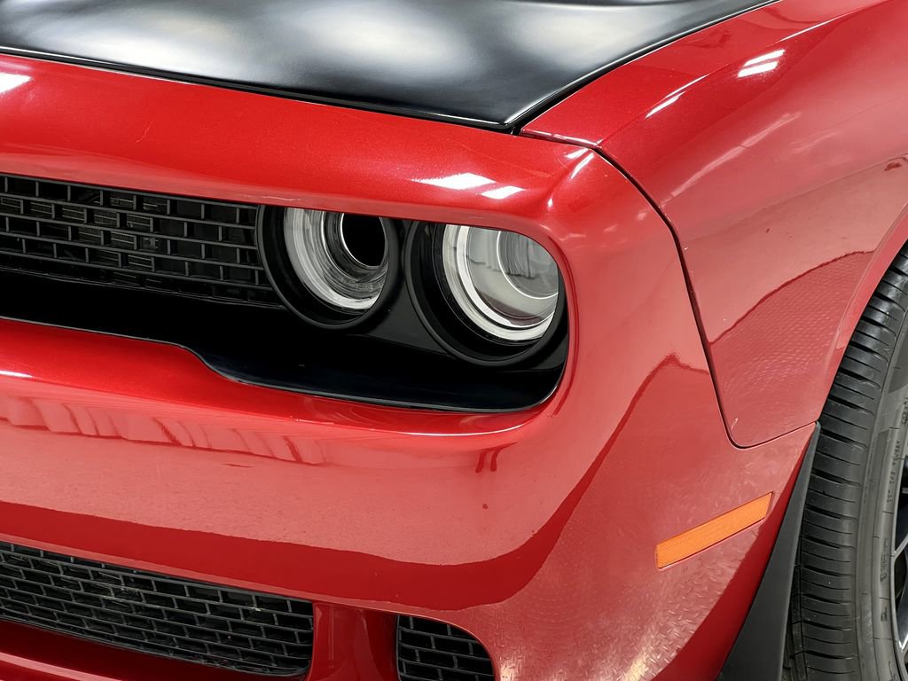 Used 2016 Dodge Challenger SRT Hellcat image 33