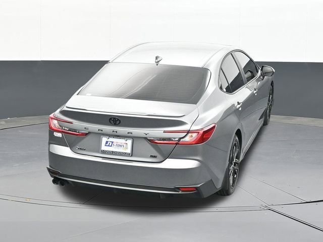 Used 2025 Toyota Camry SE w/ Convenience Package image 60