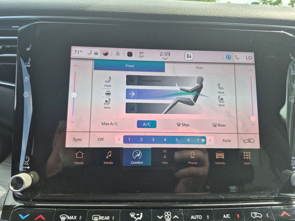 Used 2024 Jeep Wagoneer L Series II w/ Flexible Seating Group image 19