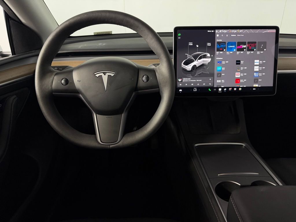 Used 2024 Tesla Model Y Long Range image 12