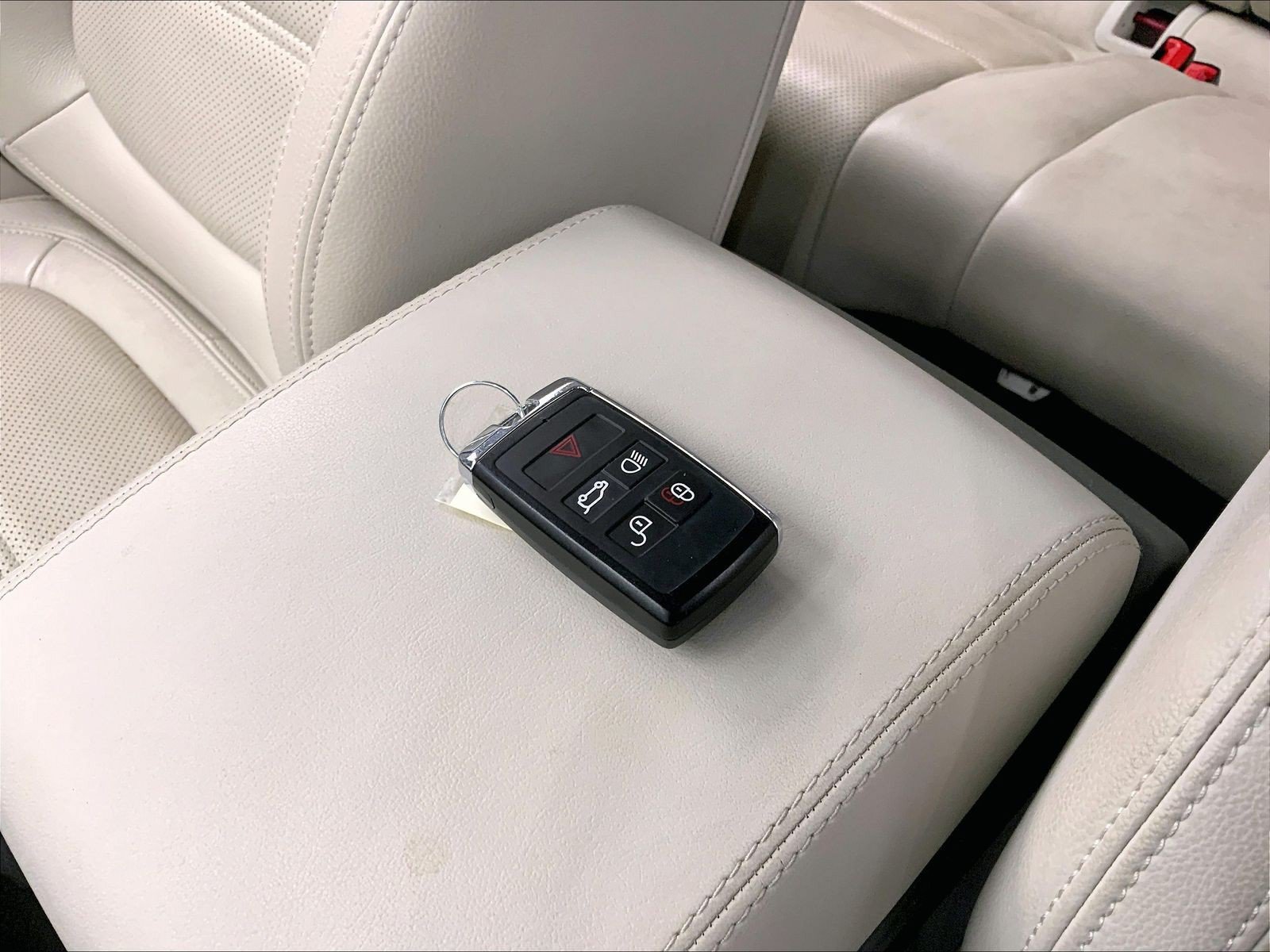 Used 2019 Jaguar E-PACE S AWD/4WD image 10