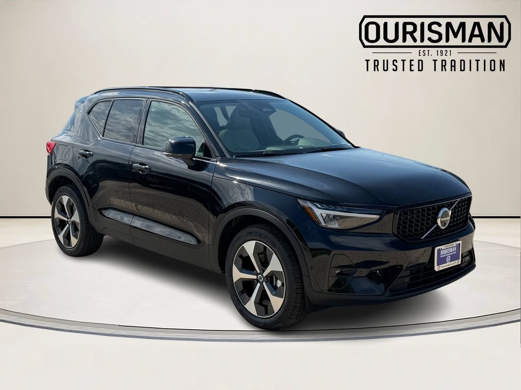 New 2026 Volvo XC40 B5 Plus w/ Climate Package