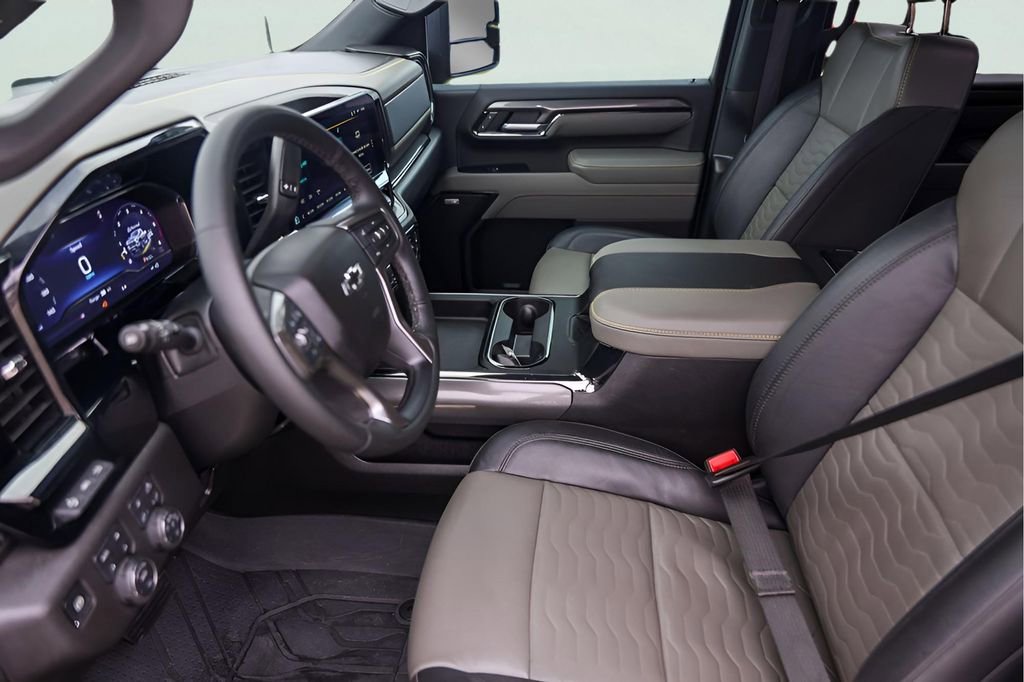 Certified 2025 Chevrolet Silverado 2500 ZR2 w/ Technology Package image 12