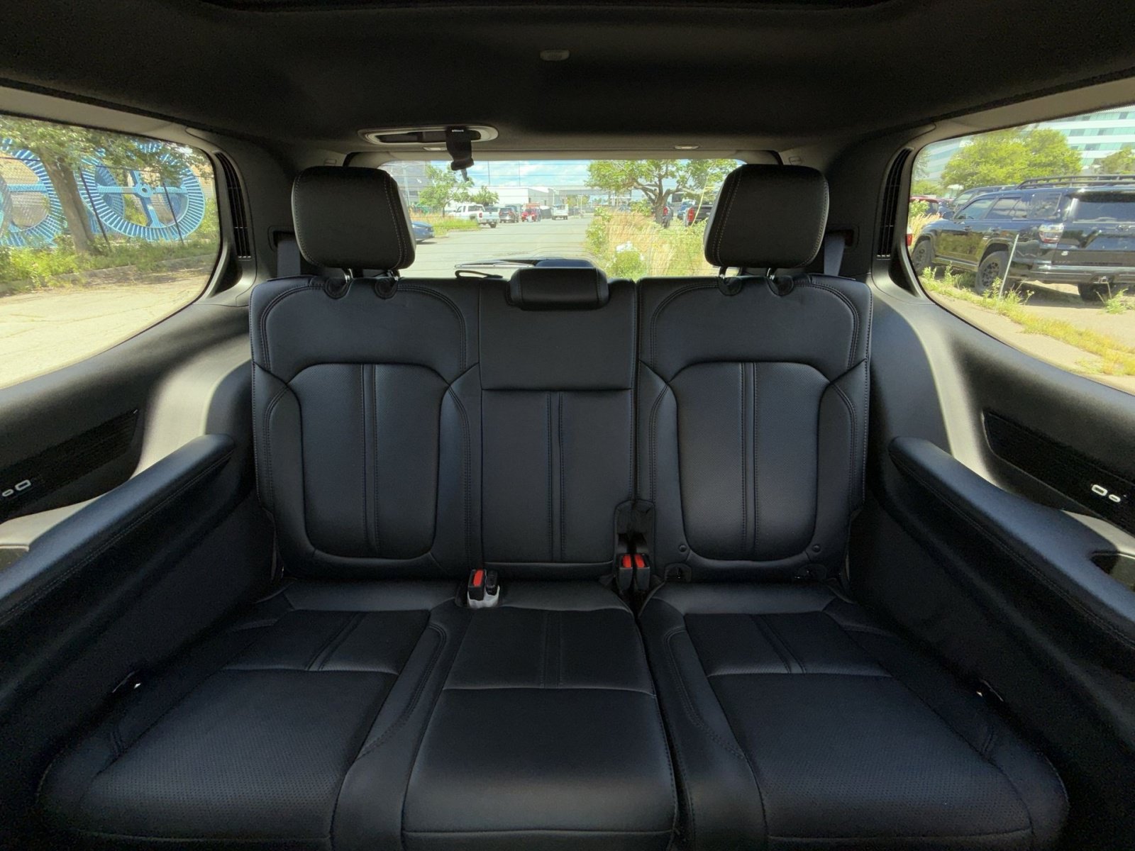 New 2026 Jeep Grand Wagoneer Summit w/ Rear Seat Video Group I AWD/4WD image 26