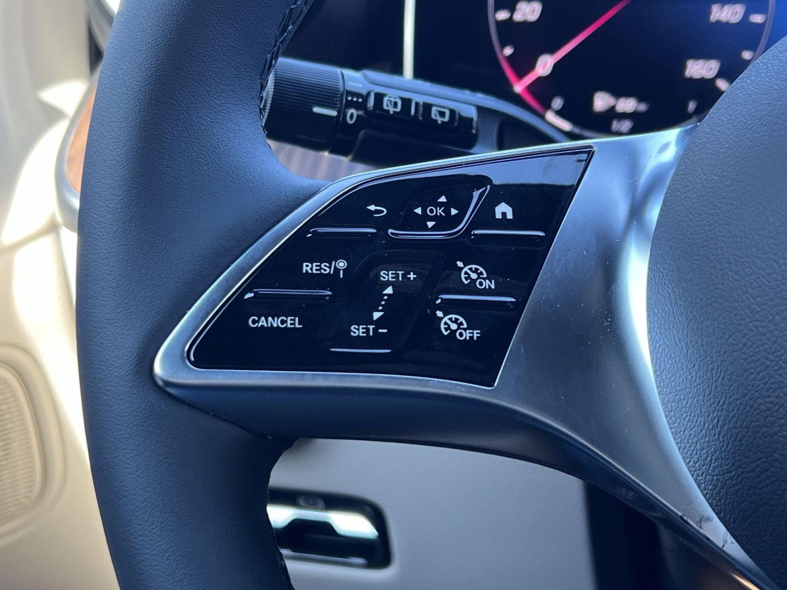 New 2026 Mercedes-Benz GLC 300 4MATIC image 29