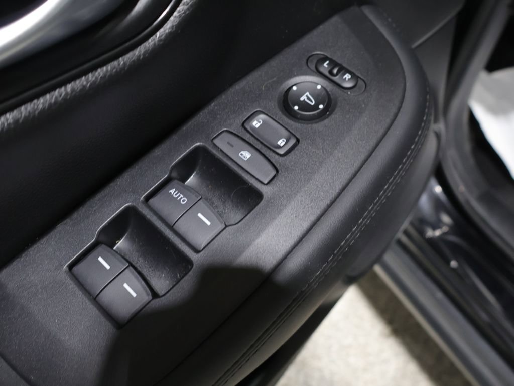 Used 2023 Honda HR-V LX image 14