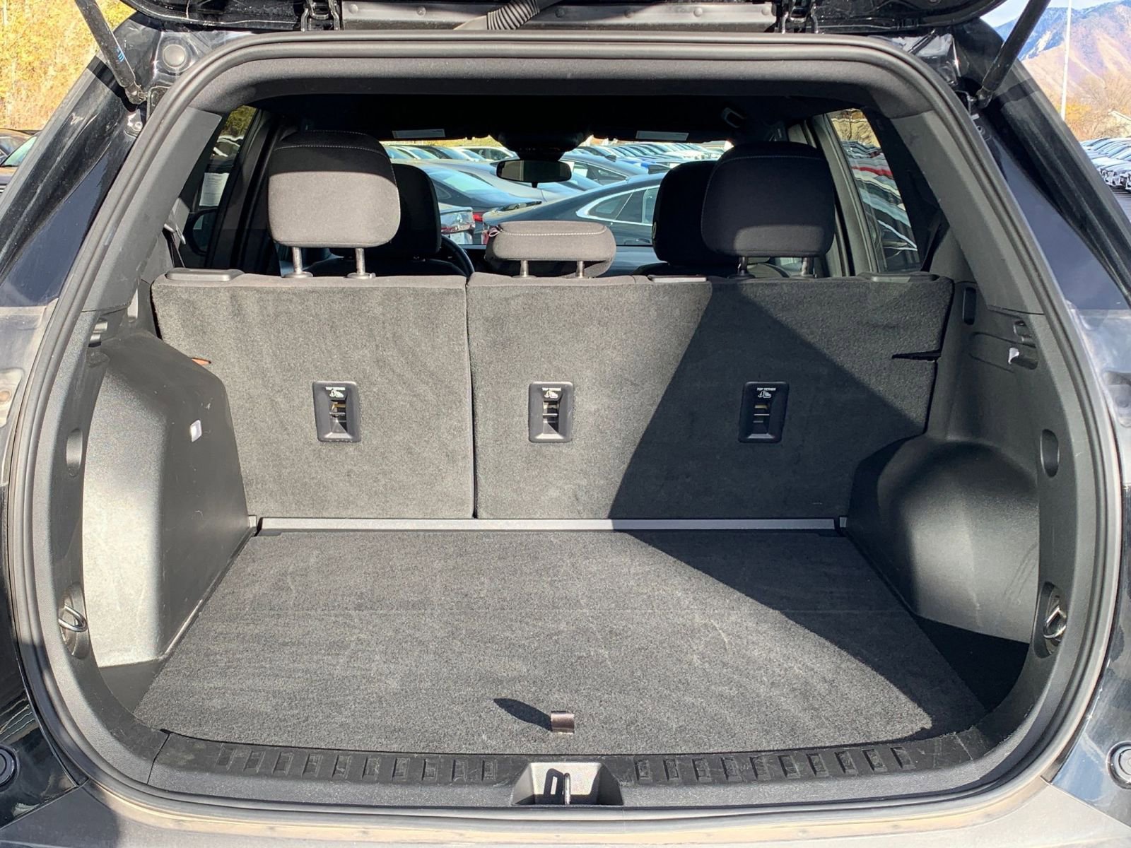 Used 2025 Chevrolet Equinox LT image 30