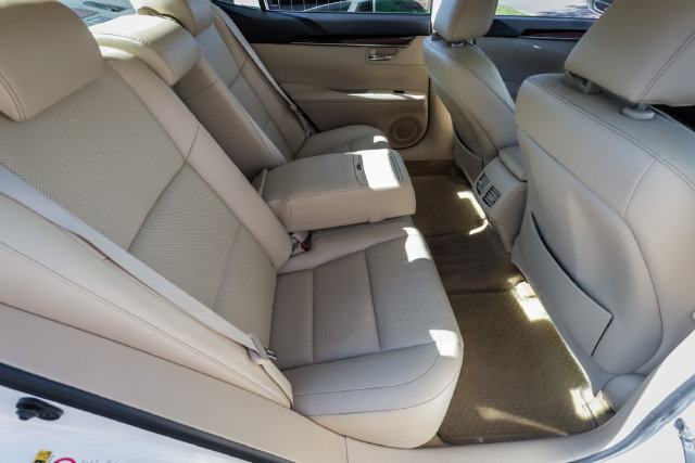 Used 2015 Lexus ES 350 w/ Luxury Package FWD image 45