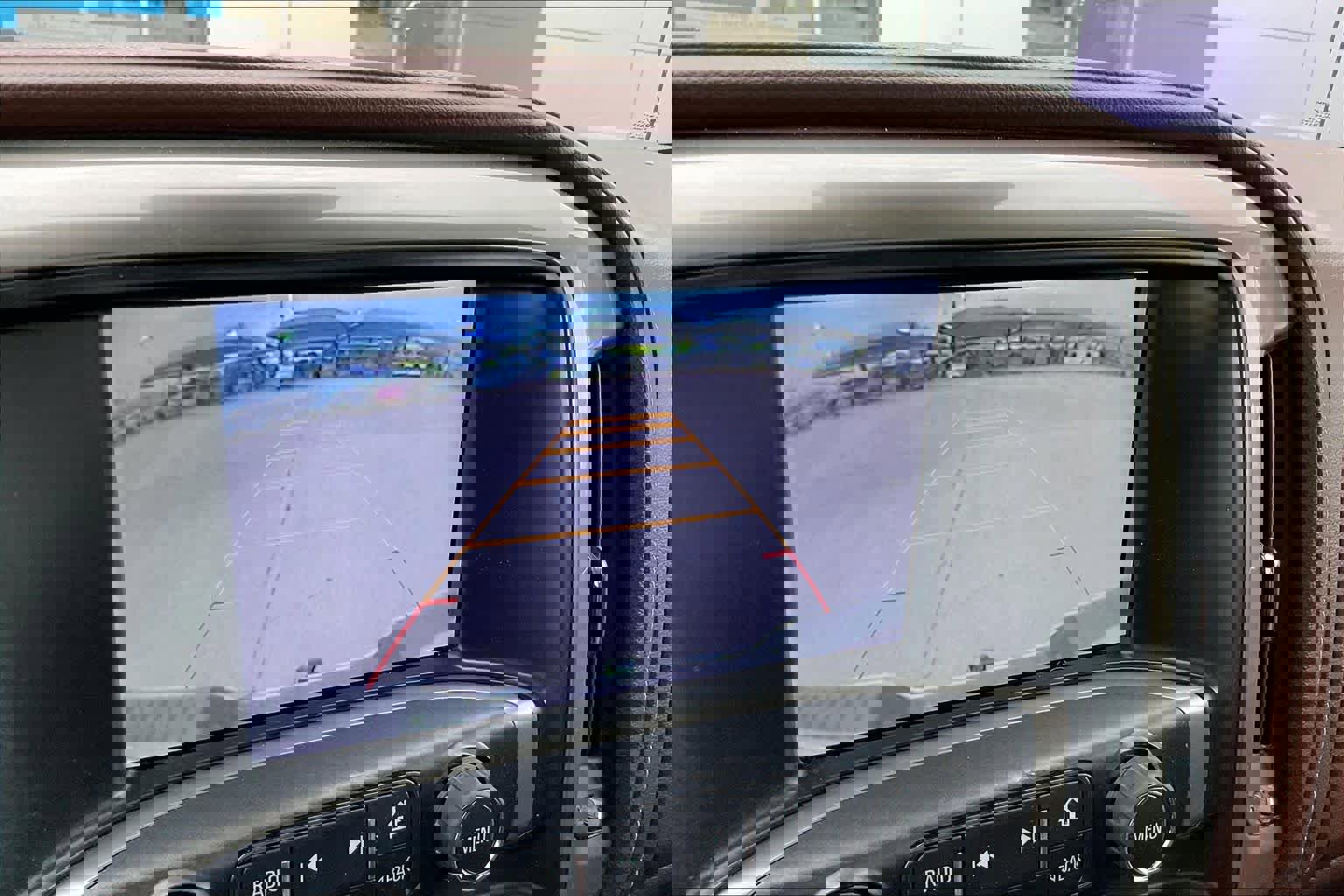 Used 2015 Chevrolet Silverado 2500 High Country w/ Duramax Plus Package AWD/4WD image 27