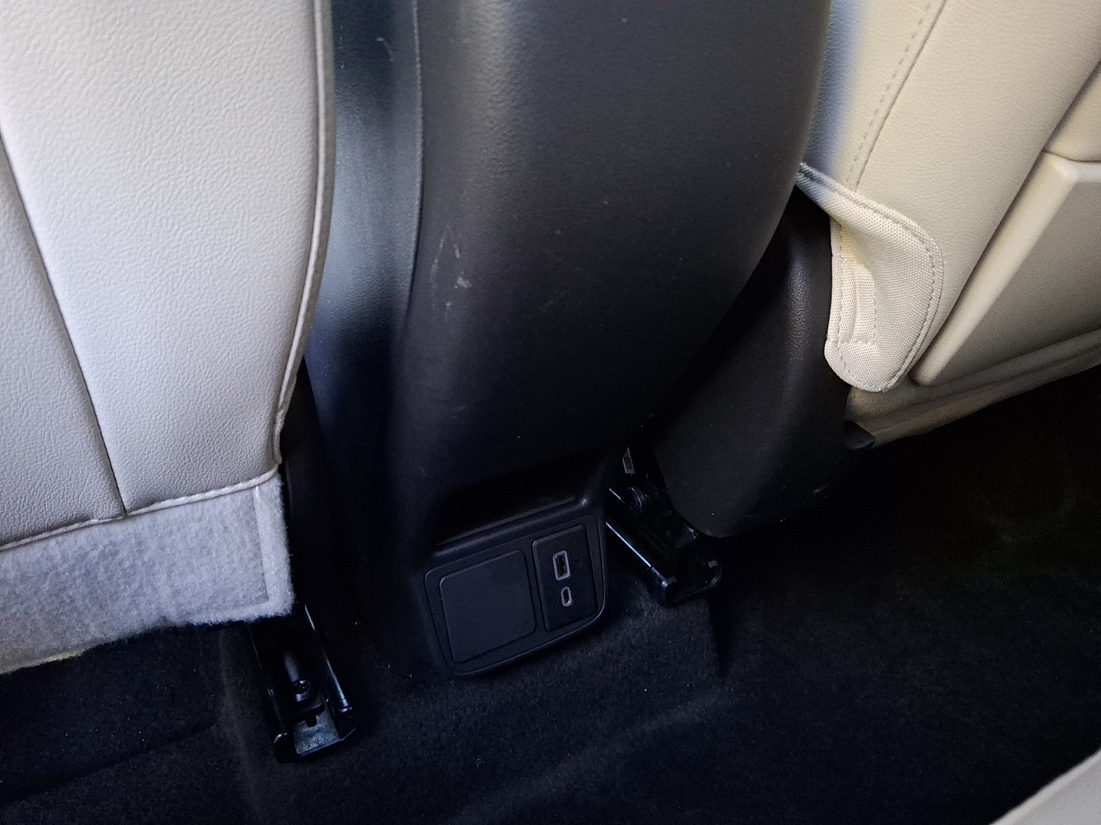 Certified 2023 Buick Encore GX Preferred w/ Cold Weather Comfort Package FWD image 12