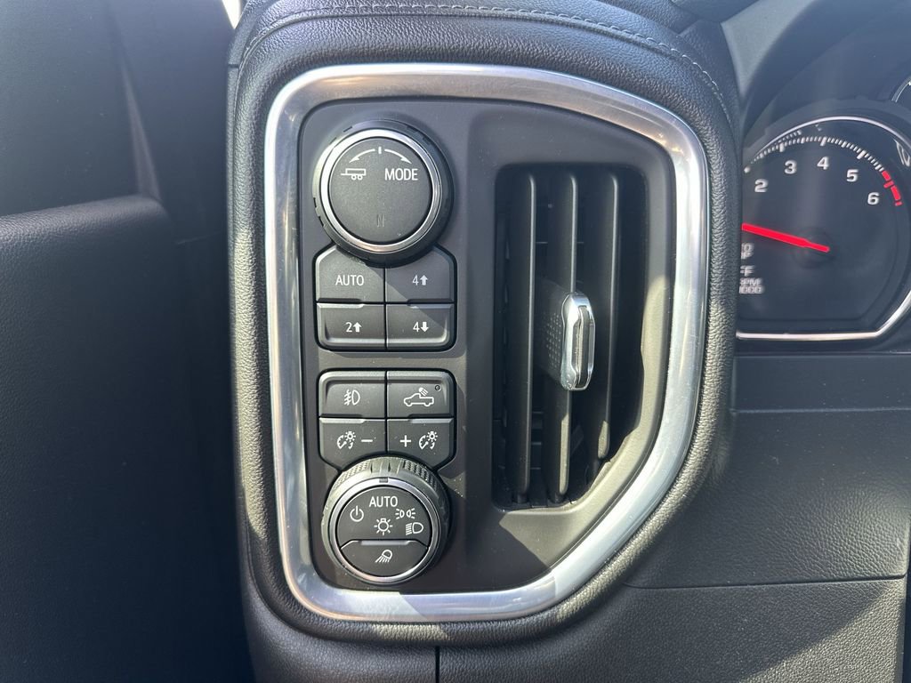 Used 2021 Chevrolet Silverado 1500 LT Trail Boss w/ Convenience Package II image 29